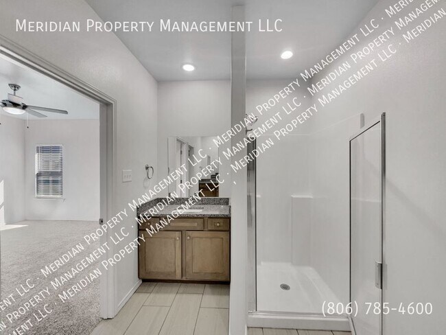 Building Photo - 5825 Urbana Pl