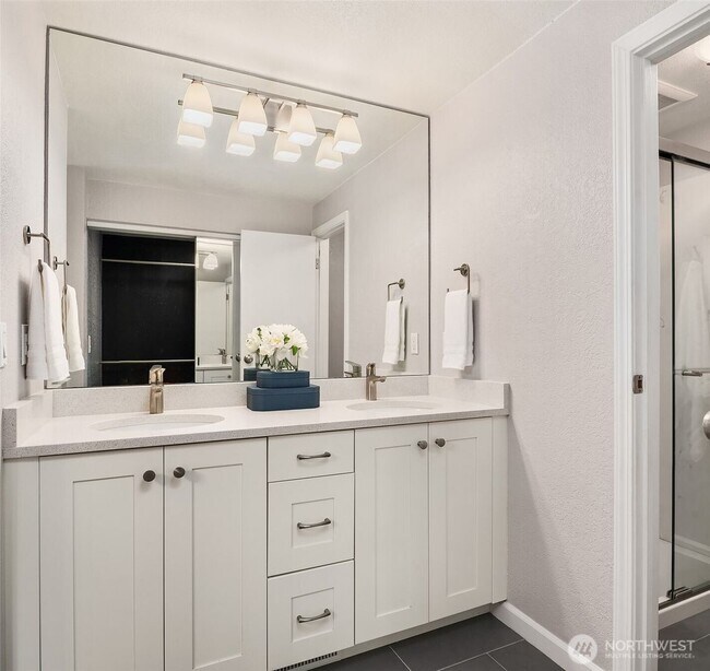 Building Photo - Prime Bothell Location!!!