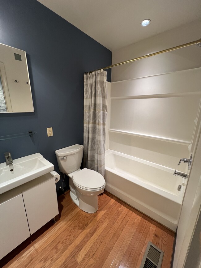 Building Photo - 2109 Larkins Way