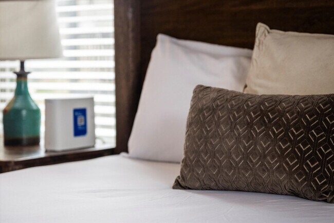 Building Photo - 532 Warbonnet Wy