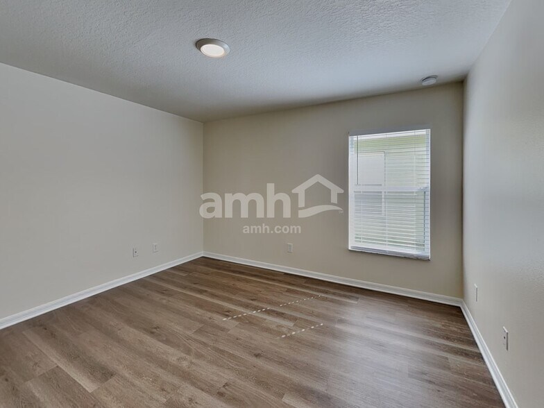 Building Photo - 15601 Sarcee Ct