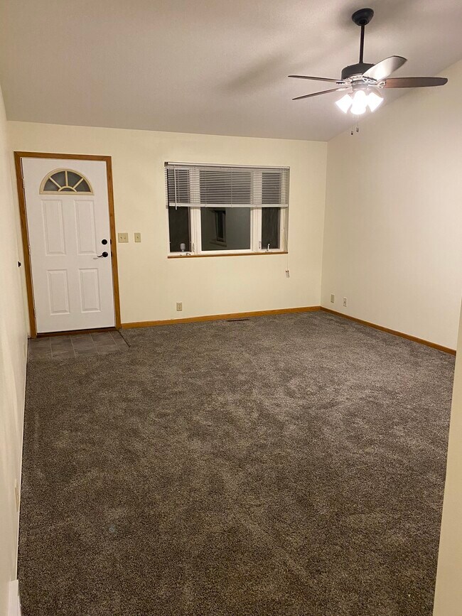 Front Living Room - 1127 Glenn Pl