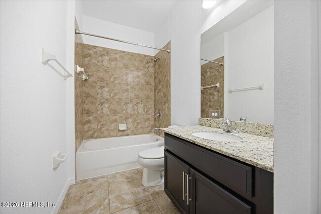 Building Photo - 18 Amherst Pl