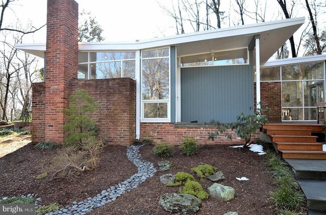 Building Photo - 2227 Glasgow Rd