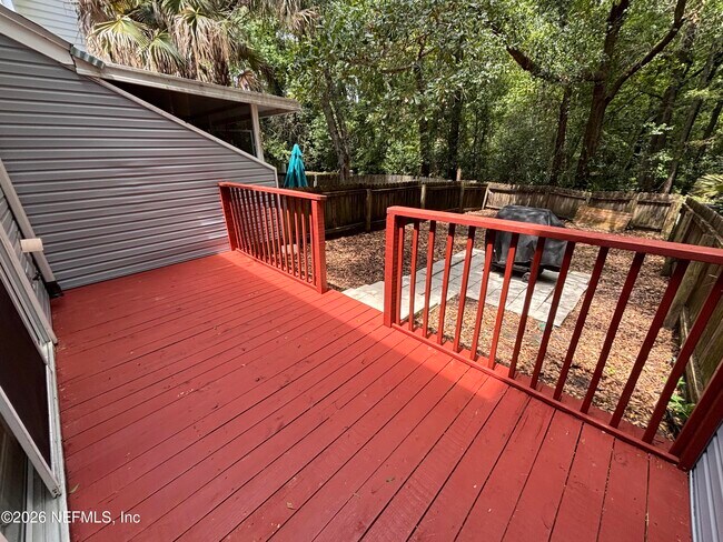 Building Photo - 8531 Sturbridge Cir W