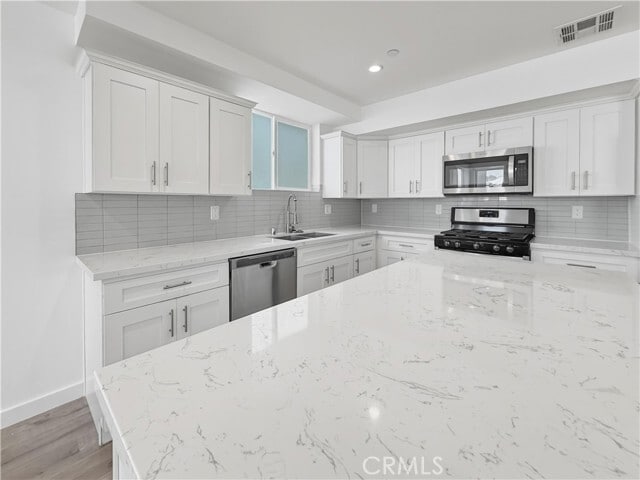 Building Photo - 10918 1/2 Hesby St