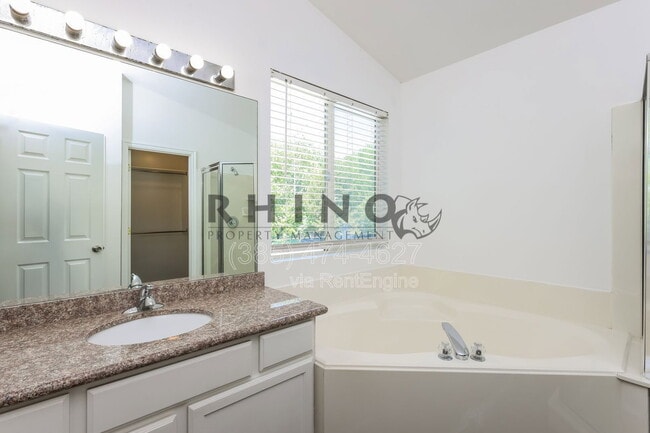 Building Photo - 7708 S Swordsman Cv