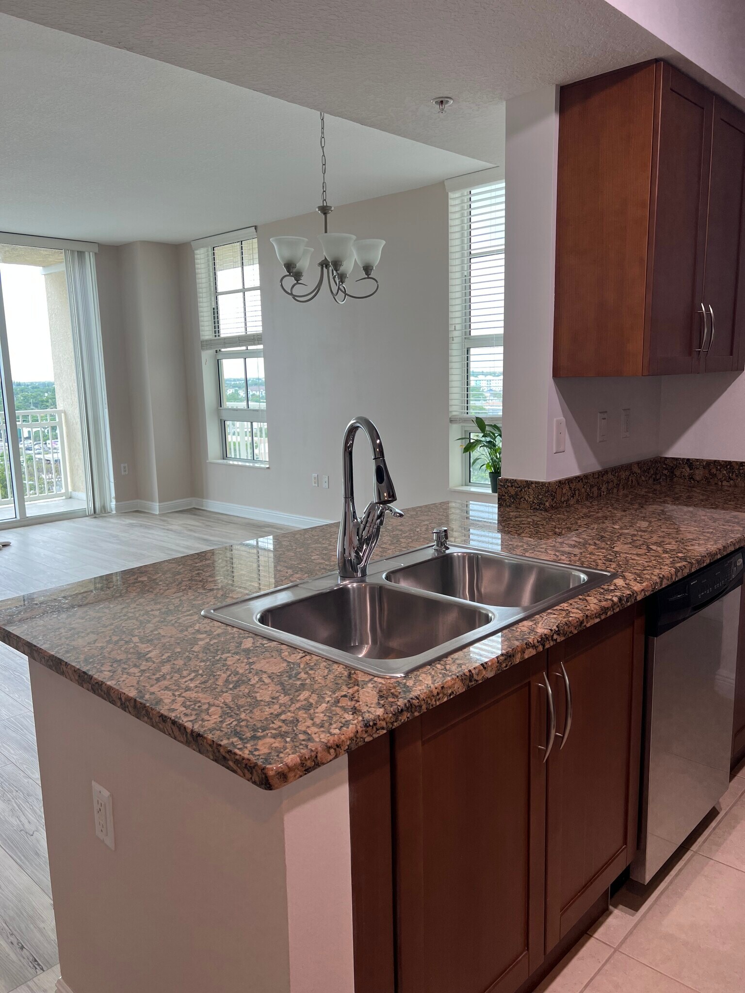 Building Photo - 350 N Federal Hwy