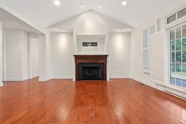 Building Photo - 108 Hammerstone Cir