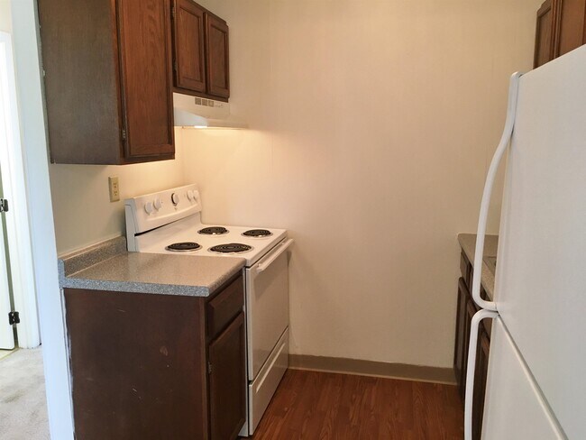 Building Photo - 3981 Brown Ave