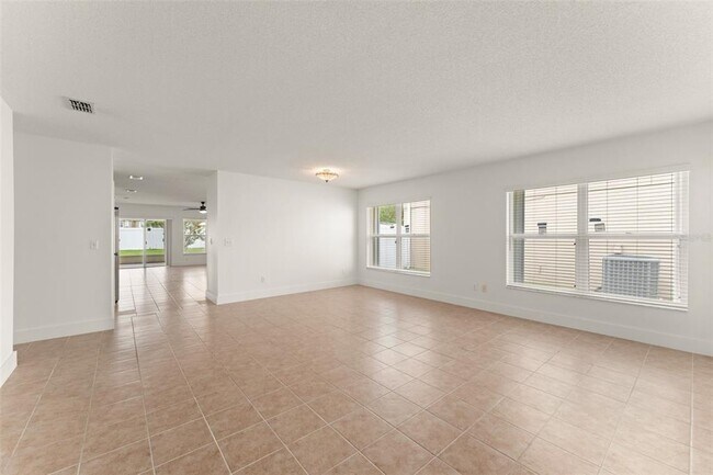 Building Photo - 13050 Prairie Meadows Dr