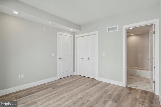 Building Photo - 1223 N 7th St