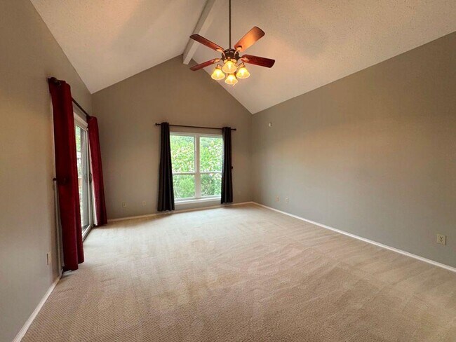 Building Photo - 6401 Wallace Cove