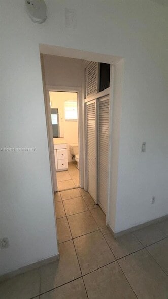 Building Photo - 2800 NE 203rd St