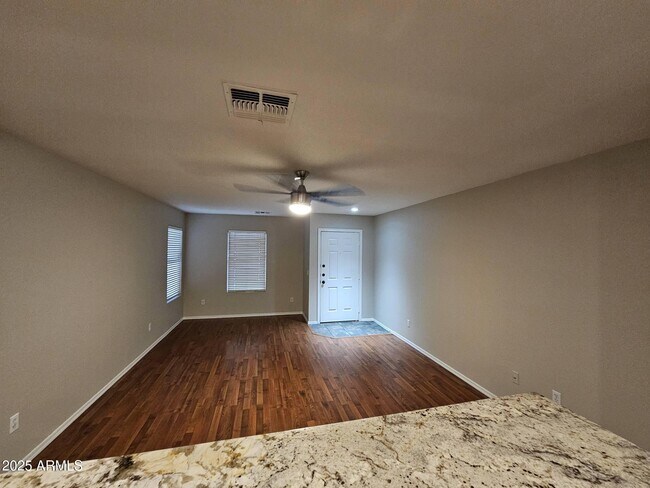 Building Photo - 1314 S Bridgegate Dr