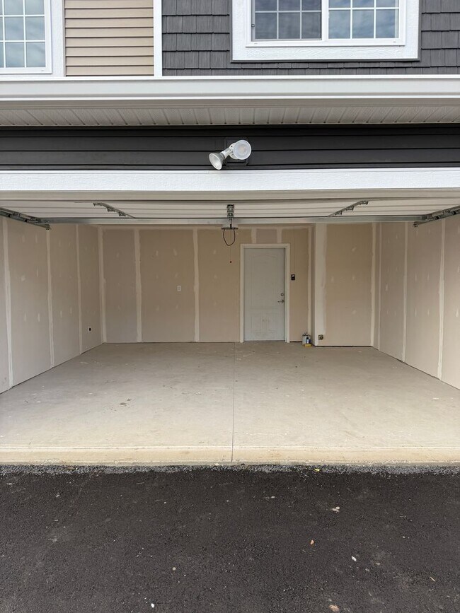 Building Photo - 56 Arthurian Way