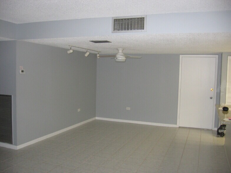 Dining Room - 500 Treasure Island Causeway