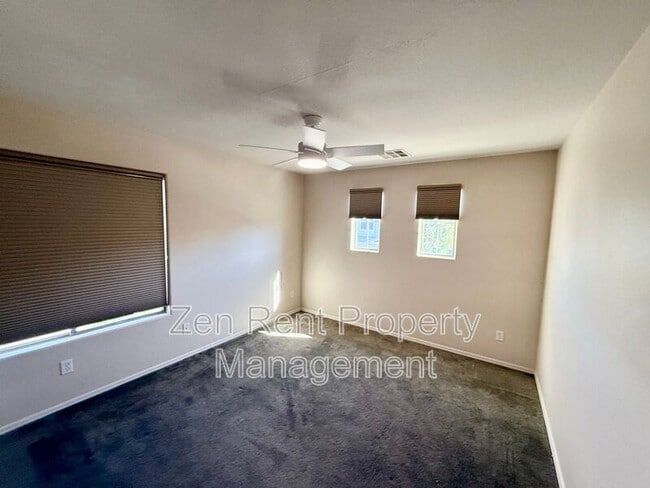 Building Photo - 3870 S Laurel Way