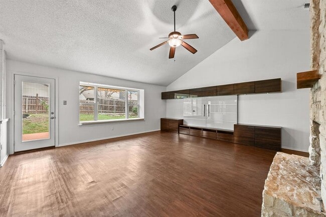 Building Photo - 7811 Finch Trail