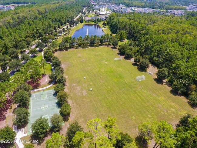 Building Photo - 136 Oyster Bay Way
