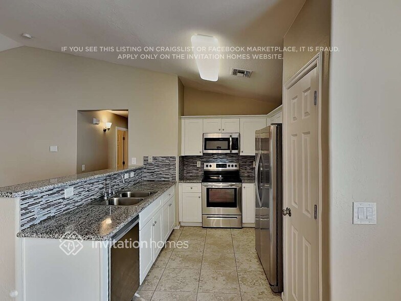 Building Photo - 2369 W Silver Creek Ln