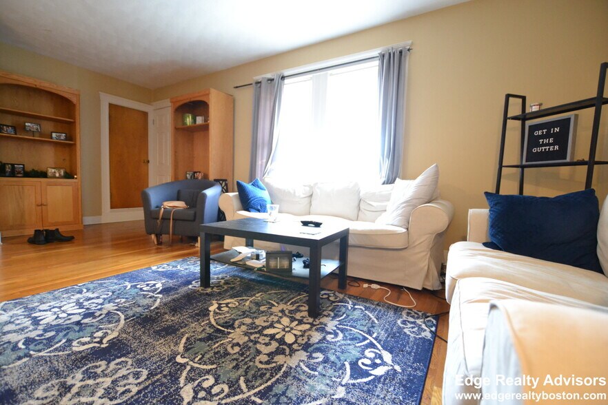 Building Photo - 51 Beechcroft St