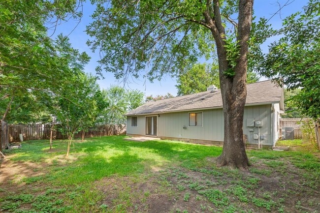 Building Photo - 1808 Prairie Star Ln