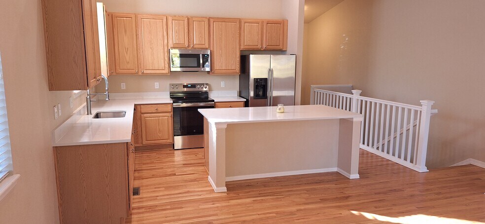 Building Photo - 3645 Desert Ridge Cir