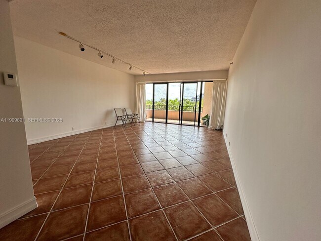 Building Photo - 201 Crandon Blvd