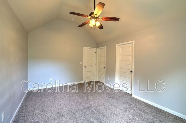 Building Photo - 209 Cameron Creek Ln