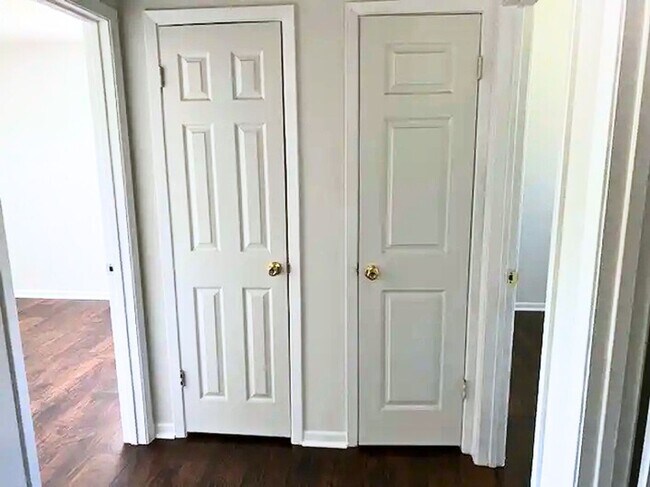 Building Photo - AVAILABLE SOON!