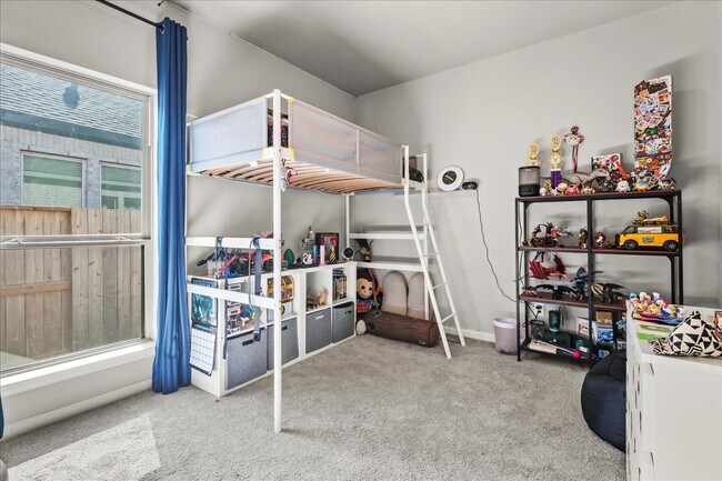 Building Photo - 4910 Morrison Dr