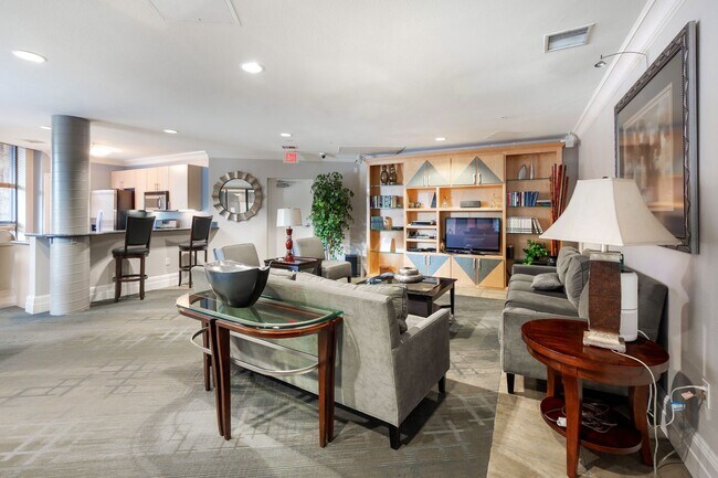 Building Photo - East Village 2 Bedroom at Union Square! 2 Parking Spaces!