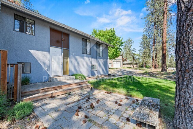 Building Photo - 7805 E Upriver Dr