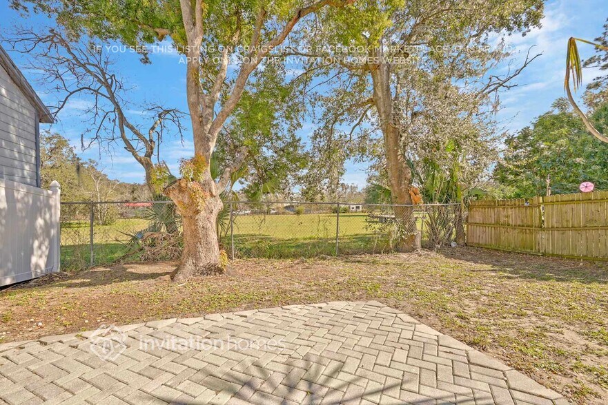 Building Photo - 6770 Brittany Chase Ct