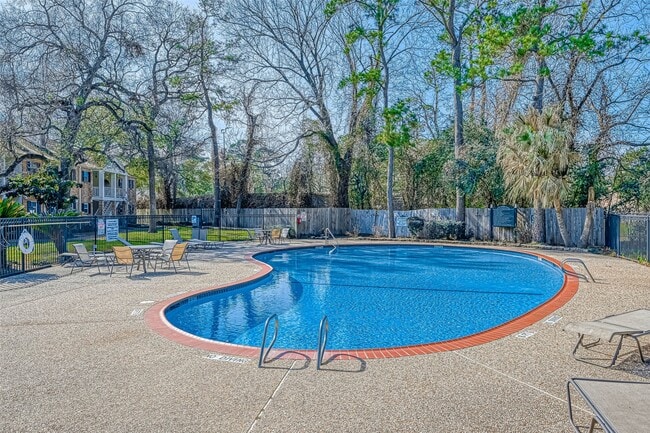 Building Photo - 925 Wax Myrtle Ln