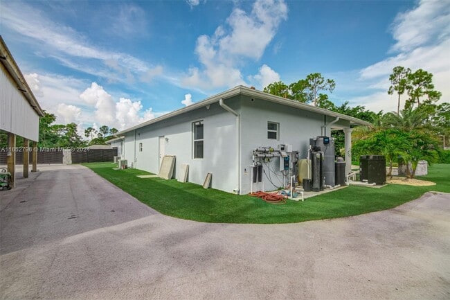 Building Photo - 14861 85th Rd N
