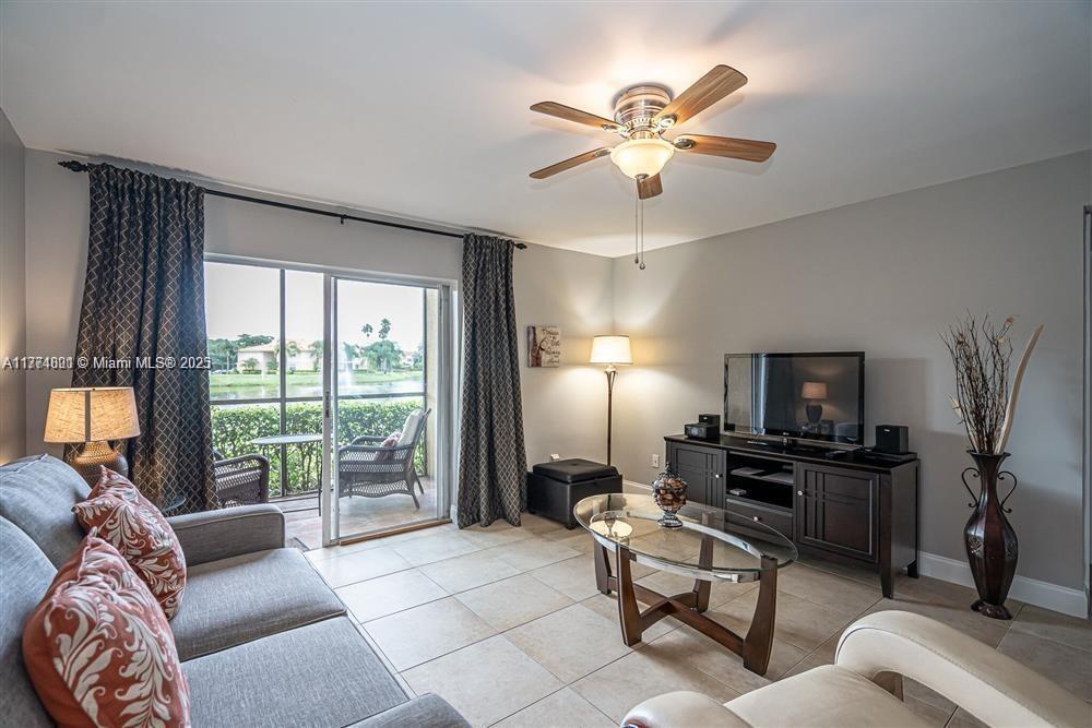 Building Photo - 1245 SW 46th Ave