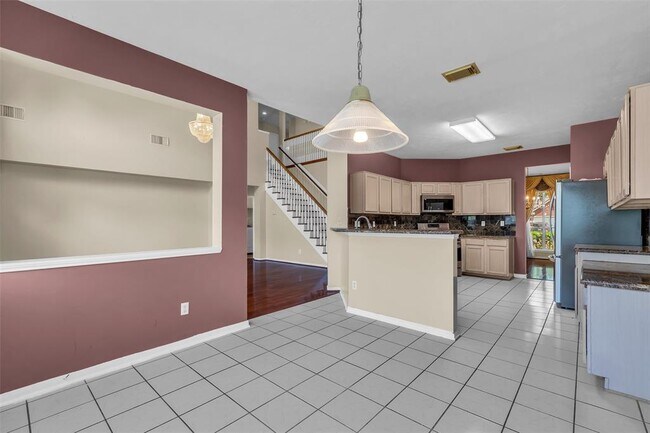 Building Photo - 16343 Mellow Oaks Ln