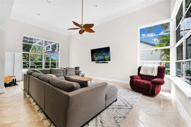 Building Photo - Southwest 111th Terrace, Miami, FL 33176 -...