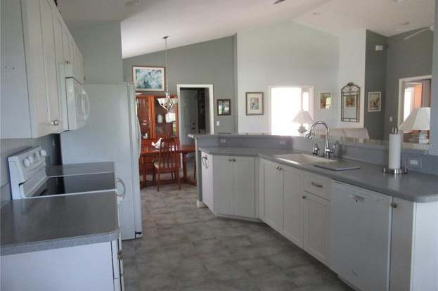 Building Photo - 26162 Stillwater Cir