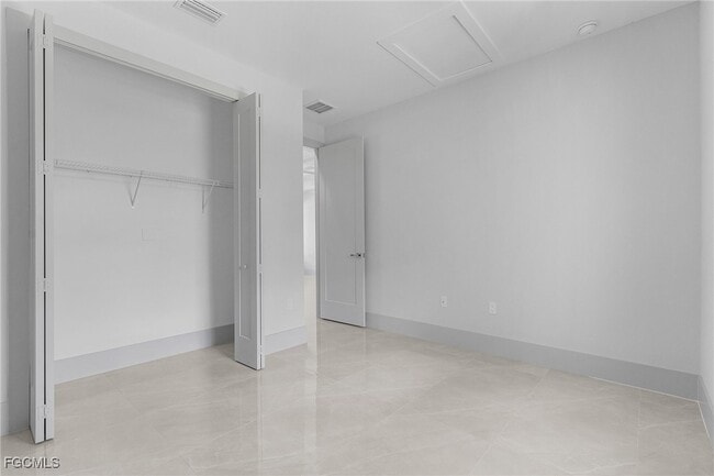 Building Photo - 2378 Hunter Blvd