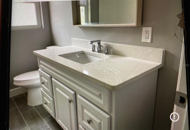 Building Photo - 614 Minnesota Dr