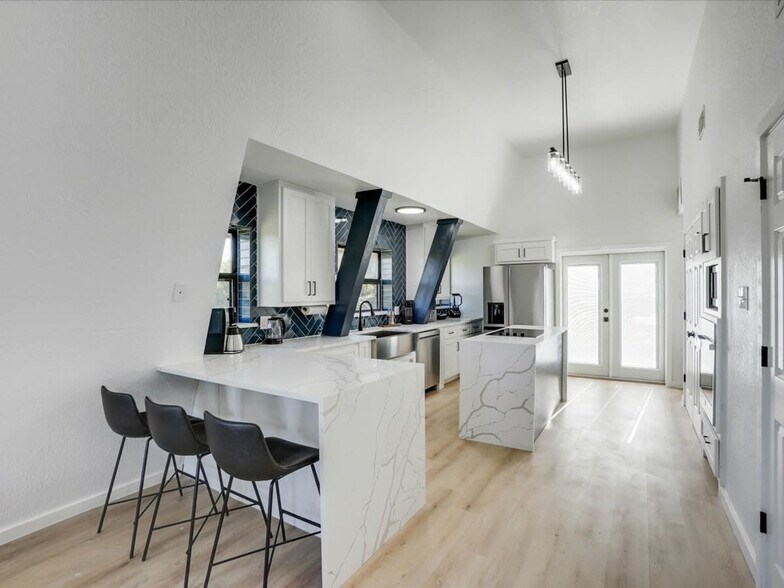 Building Photo - 211 Goodson Way