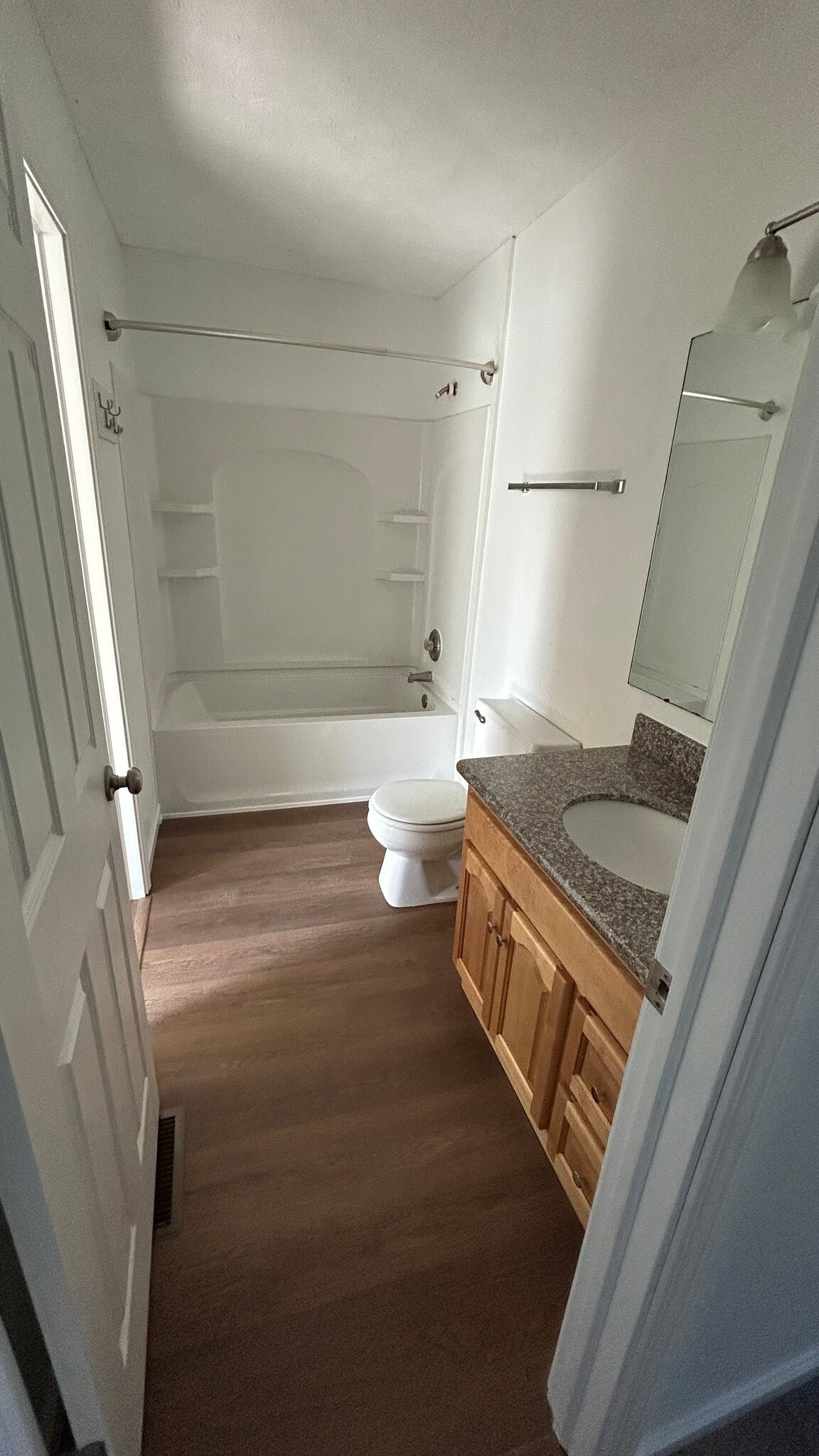 Building Photo - 4765 Drayton Rd