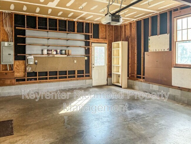 Building Photo - 10292 Wanchese Way