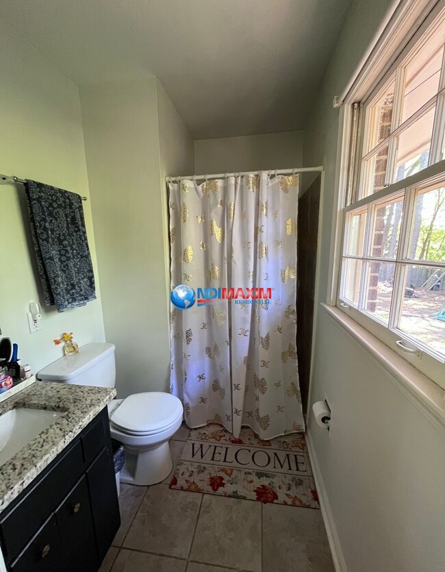 Building Photo - Beautiful ranch in PARKVIEW cluster in Lil...