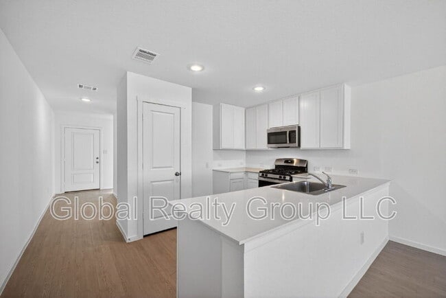 Building Photo - 479 Sarah Wy