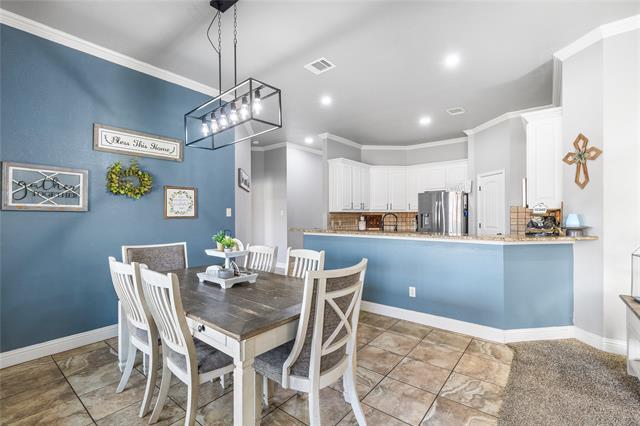 Building Photo - 617 Zachary Dr