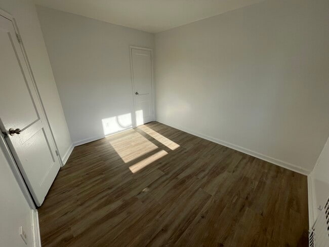 Building Photo - 50 Union Ave